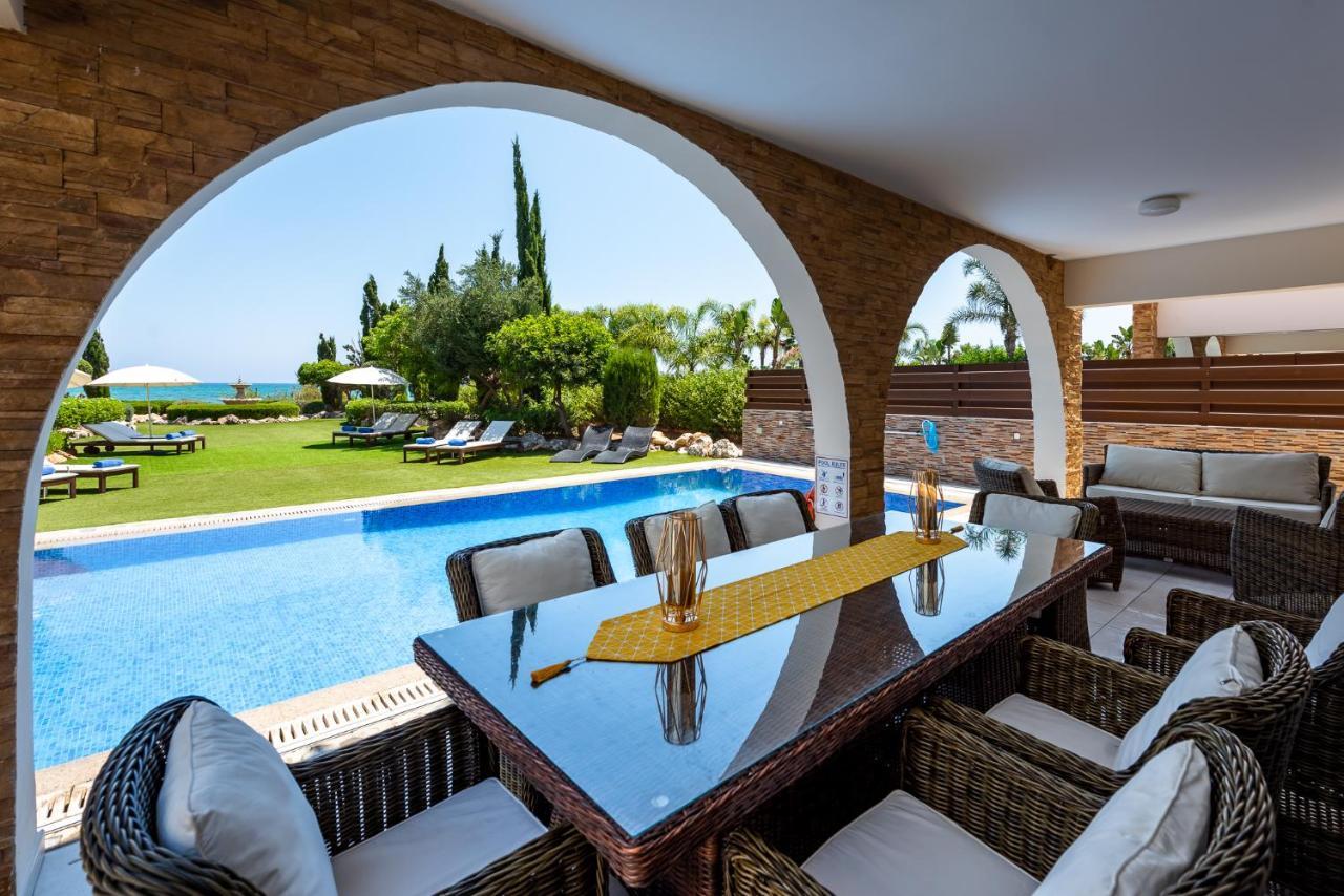 Sea Front Oceanus H3 By Ezoria Villas Ajía Nápa Eksteriør bilde