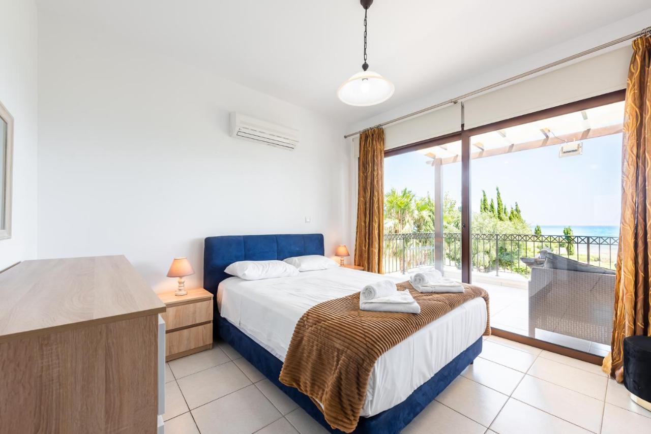Sea Front Oceanus H3 By Ezoria Villas Ajía Nápa Eksteriør bilde