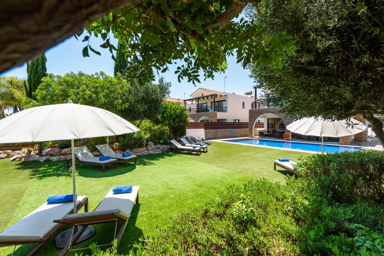 Sea Front Oceanus H3 By Ezoria Villas Ajía Nápa Eksteriør bilde