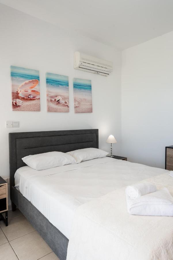 Sea Front Oceanus H3 By Ezoria Villas Ajía Nápa Eksteriør bilde