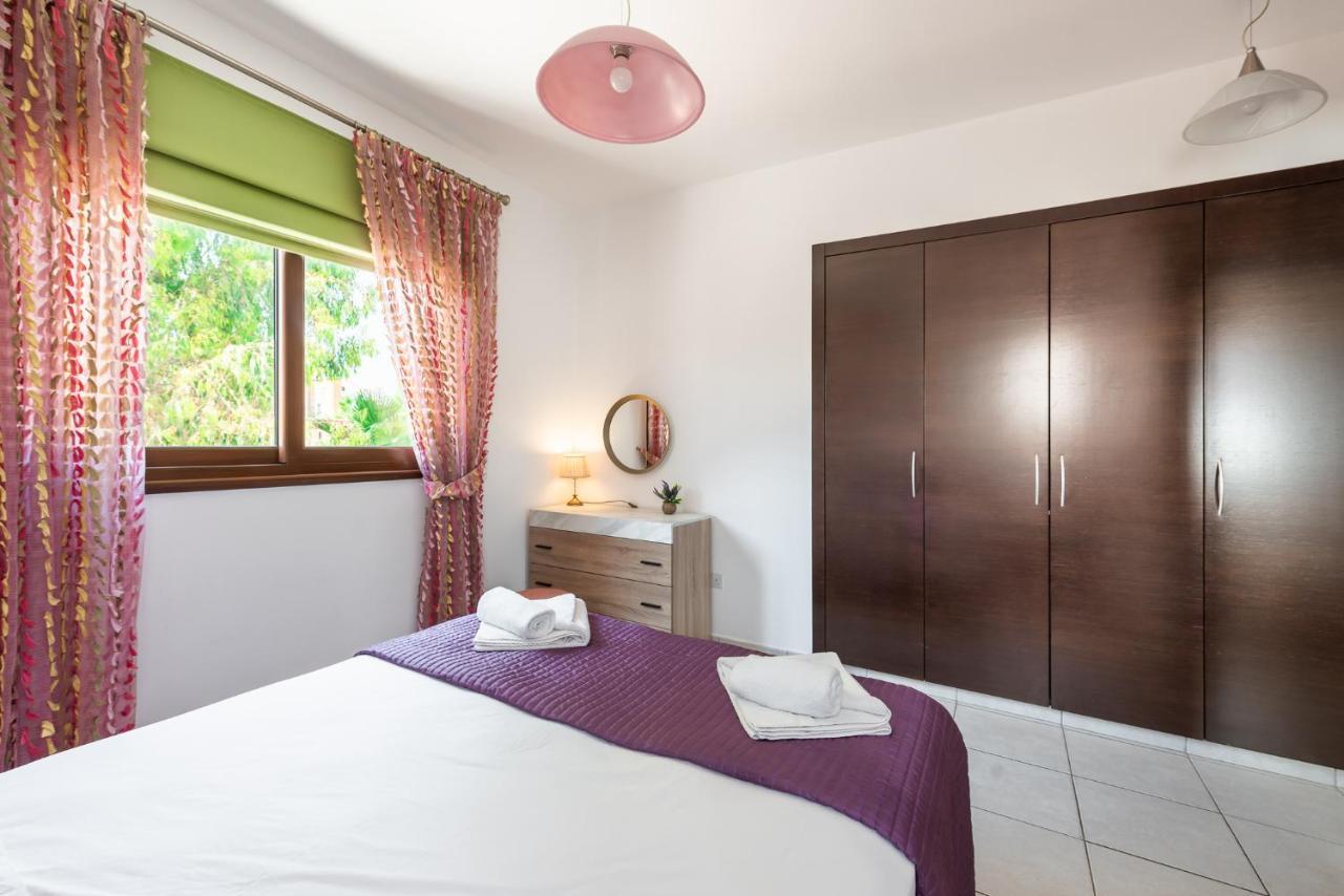 Sea Front Oceanus H3 By Ezoria Villas Ajía Nápa Eksteriør bilde